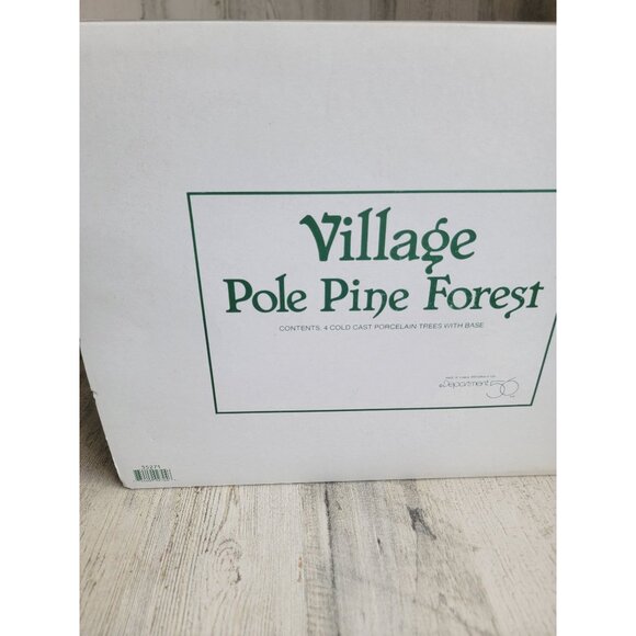 Dept 56 55271 Pole Pine Forest Village accessory Xmas - Picture 8 of 8